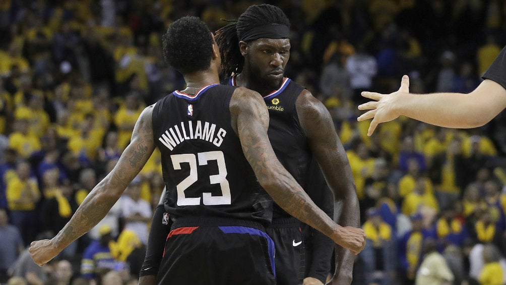 Clippers celebrando el triunfo ante Golden State 