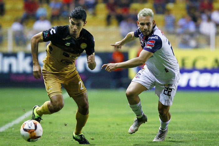 Barbosa y Quezada, durante el juego de Ida 