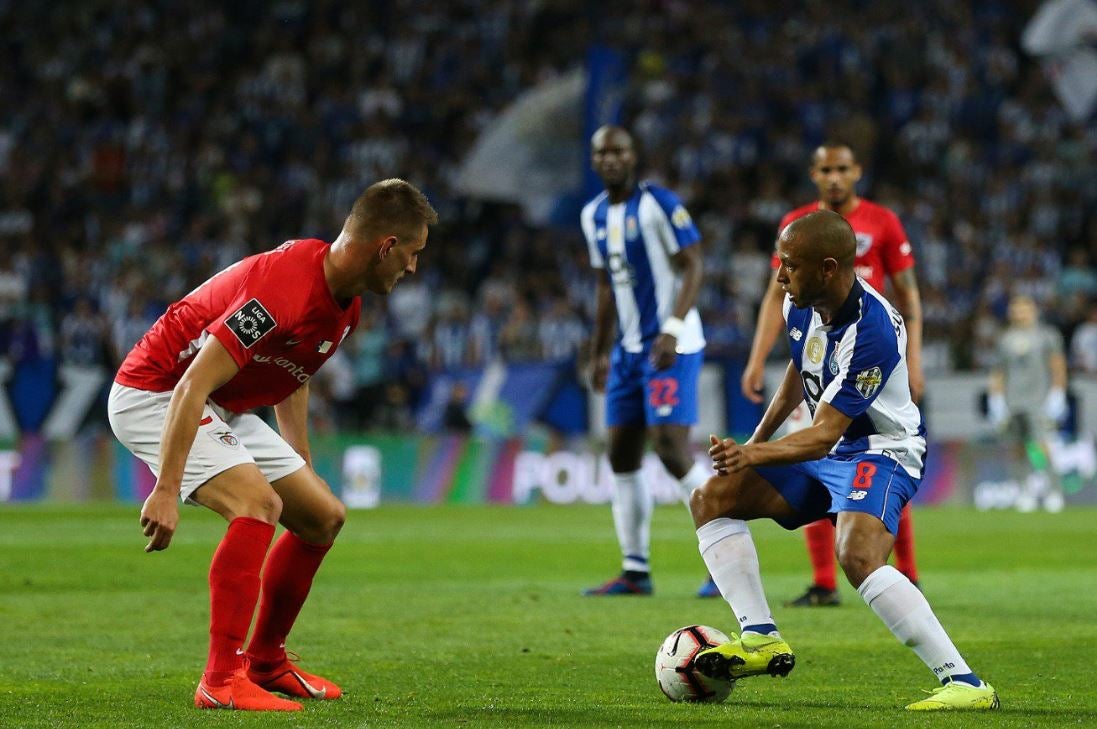 Partido de alto calibre entre Porto y Santa Clara