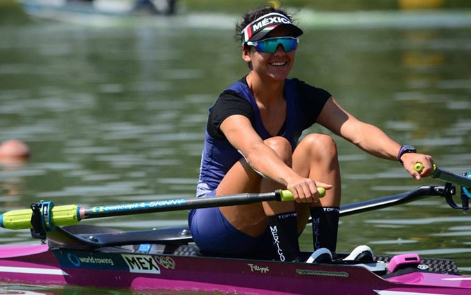 Lechuga, en su remo previo a una competencia