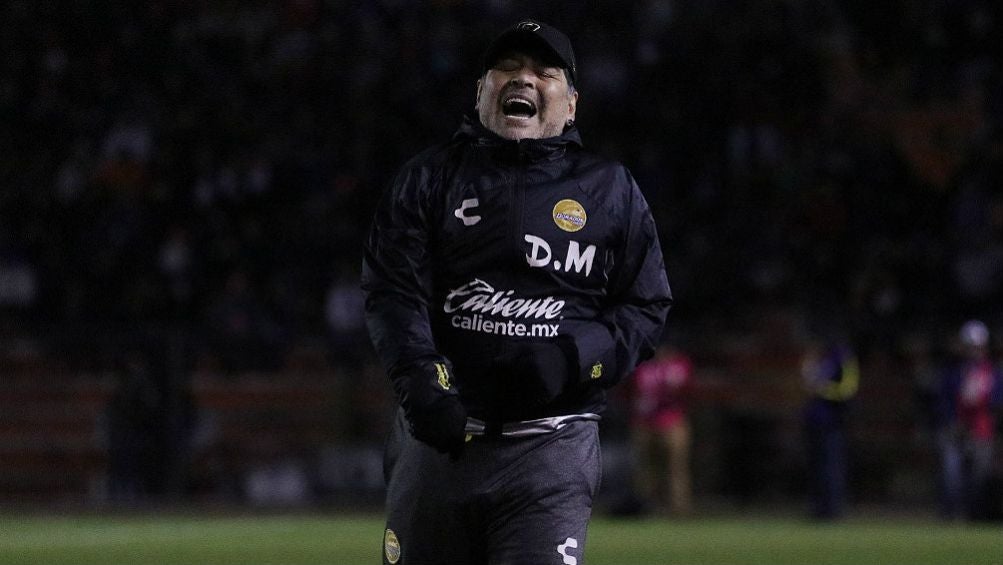 Maradona feliz tras una victoria de Dorados