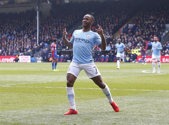 Sterling celebra un gol con el Manchester City