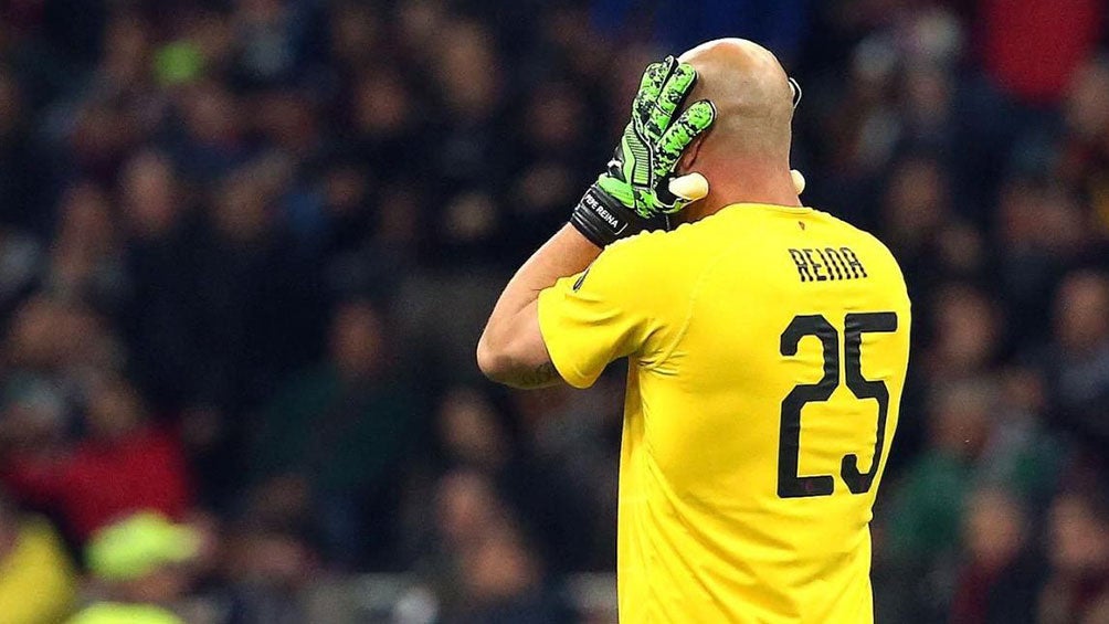 Reina se lamenta en juego contra la Lazio