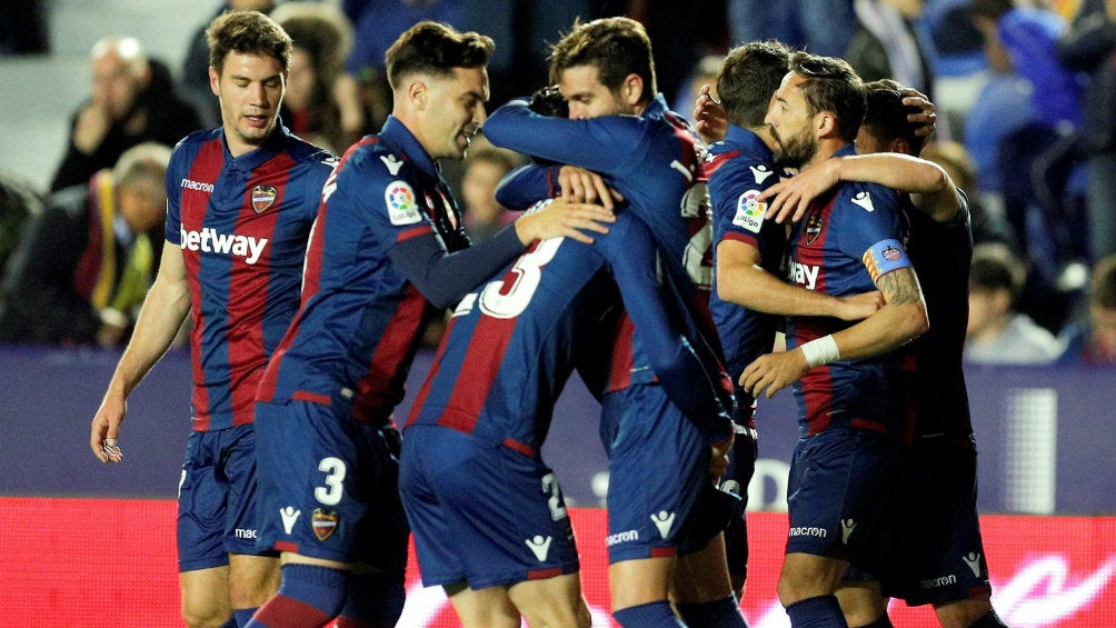 Levante celebra una anotación frente al Betis