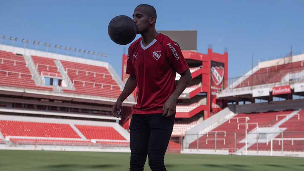 Cecilio Domínguez en su presentación con Independiente