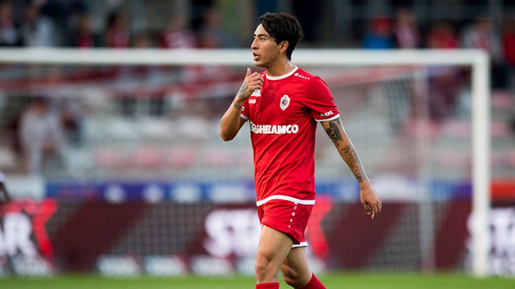 Omar Govea en partido con el  Antwerp