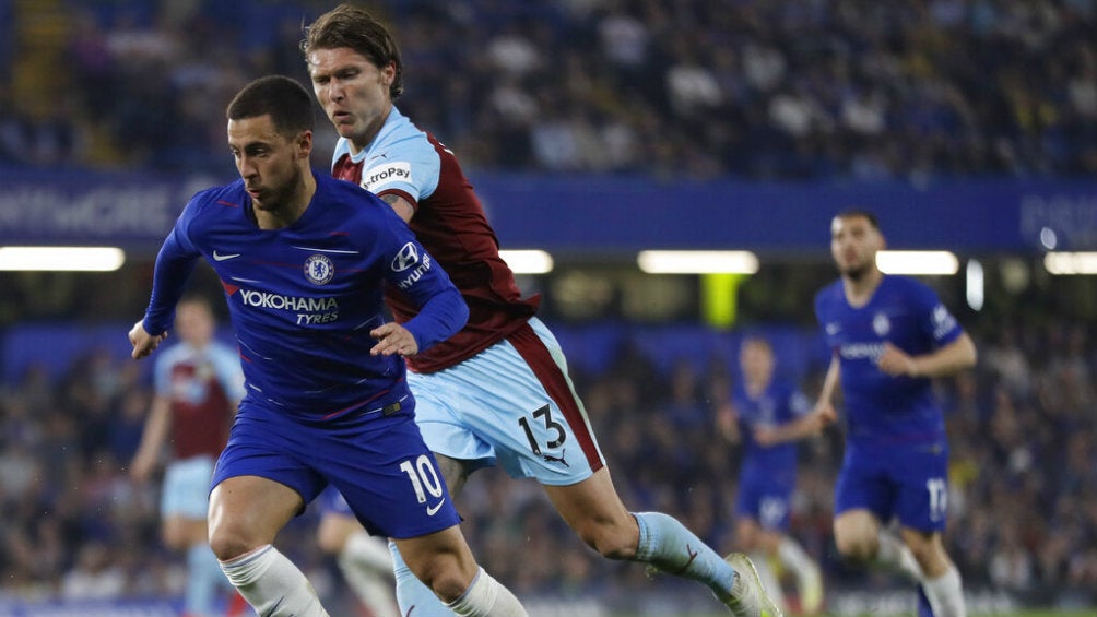 Hazard se mueve rápidamente en partido de la Premier League 