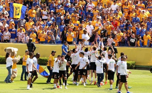 Tigres durante un entrenamiento previo a la Final de la Concacaf