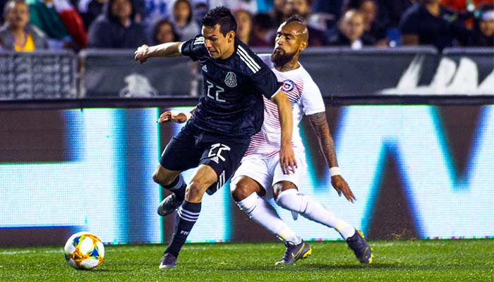 Chucky Lozano durante un partido con la Selección Nacional 