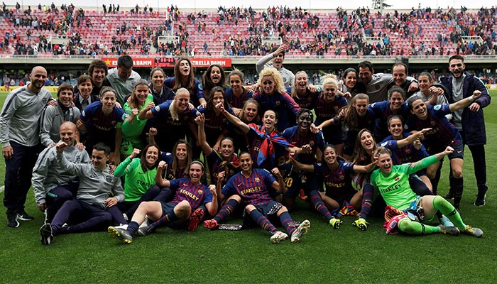 Barcelona femenil festejando su triunfo en Semifinales 