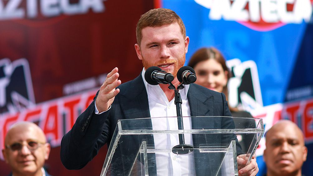 Canelo Álvarez en conferencia de prensa