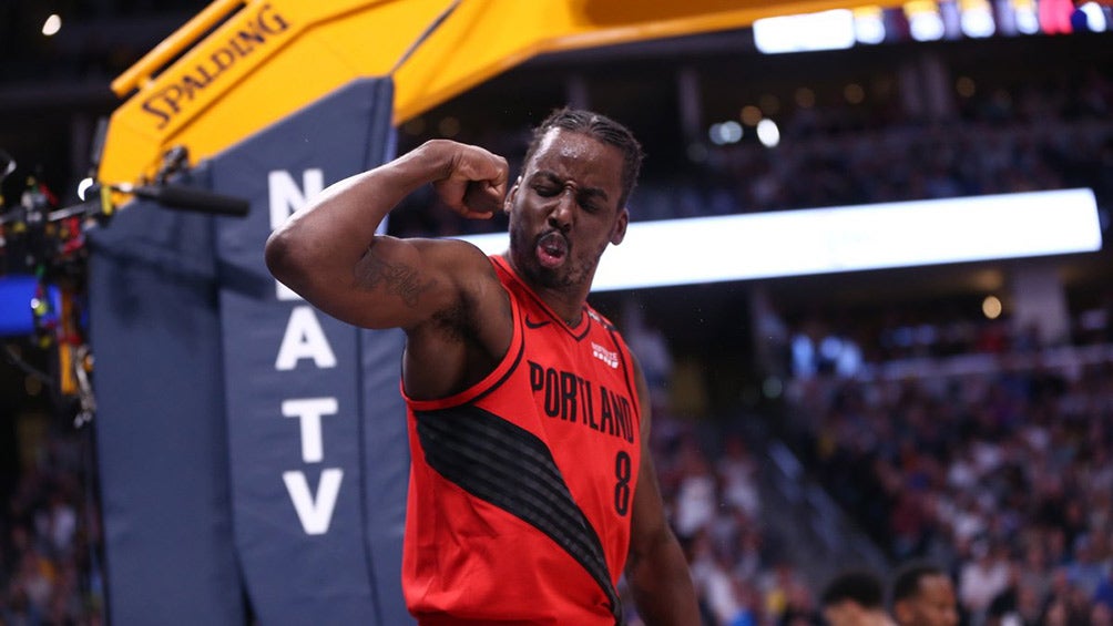 Al-Farouq Aminu celebra su anotación contra Nuggets