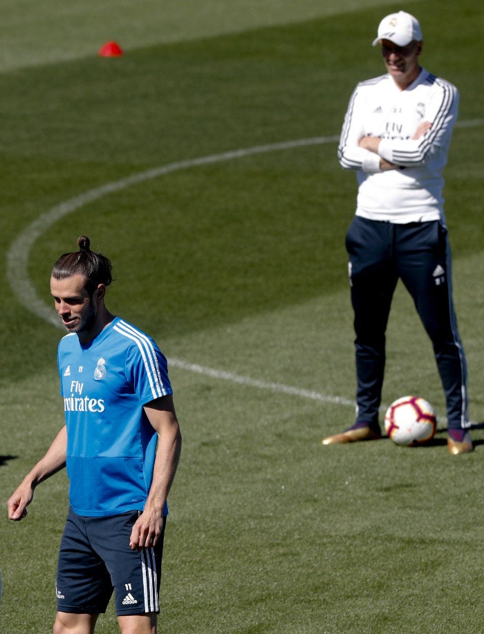 Bale y Zidane en entrenamiento con el Real Madrid 