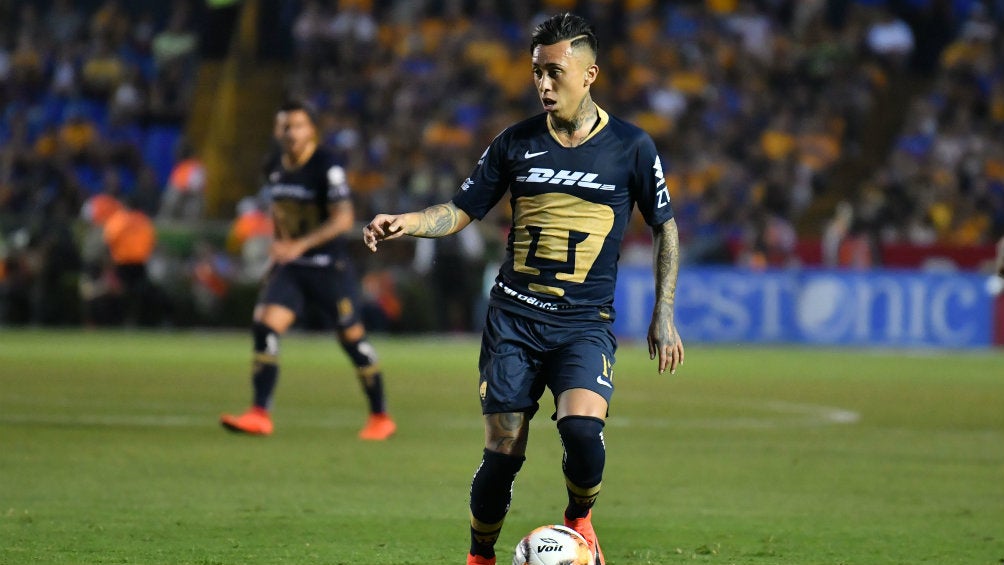 Rodríguez durante un partido con Pumas 