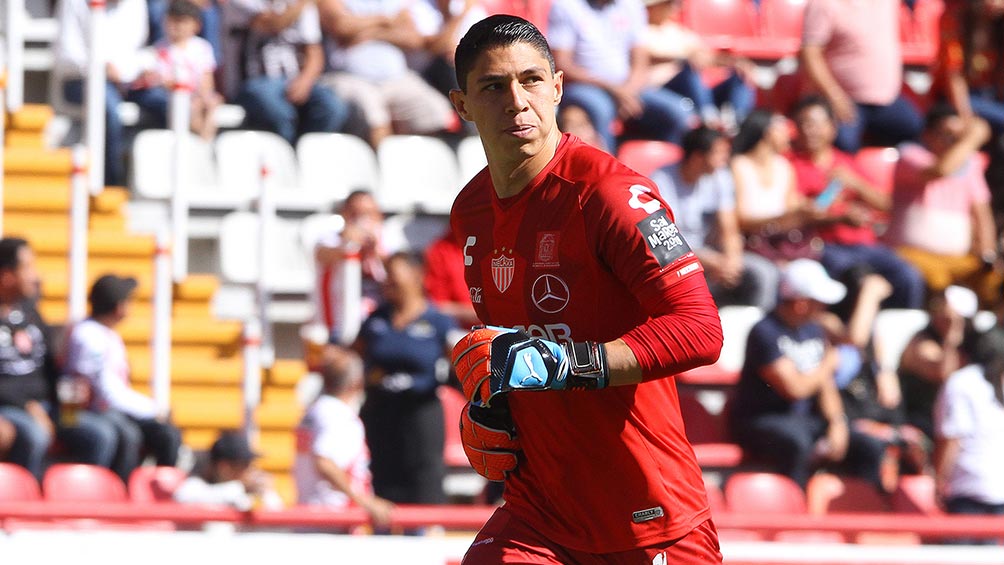 Hugo González en un partido del Necaxa