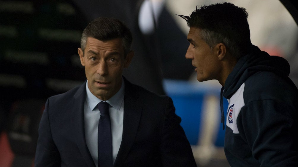 Pedro Caixinha, durante el juego América vs Cruz Azul