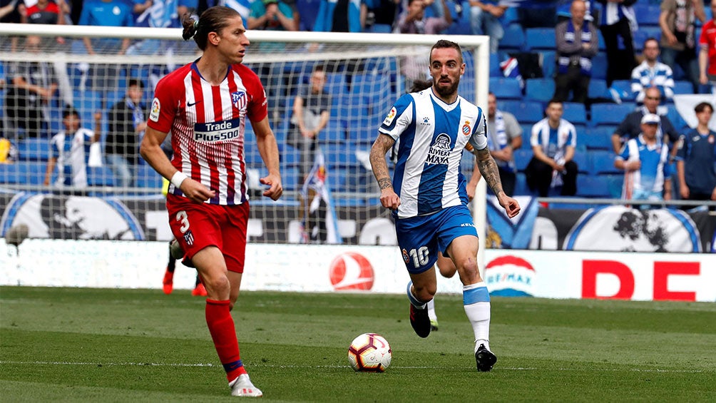 Filipe Luis en un partido con el Atlético de Madrid 