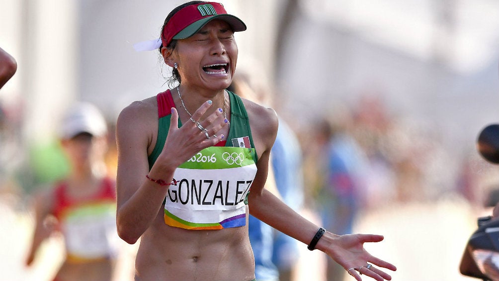 Lupita González durante una carrera