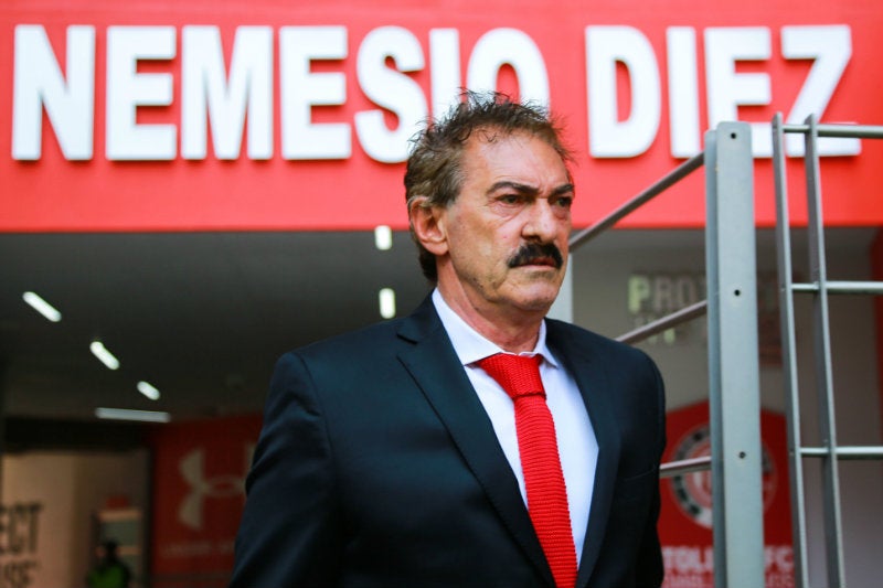 Ricardo La Volpe durante un juego del Toluca