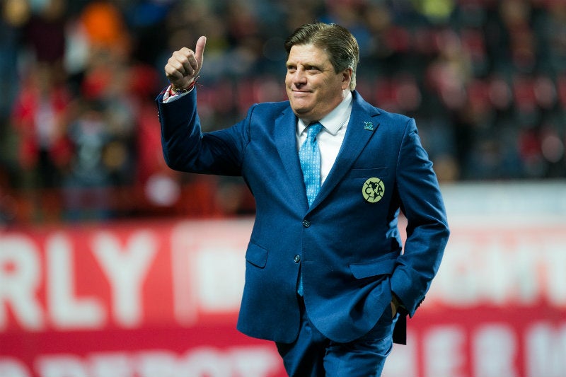 Miguel Herrera durante un juego del América