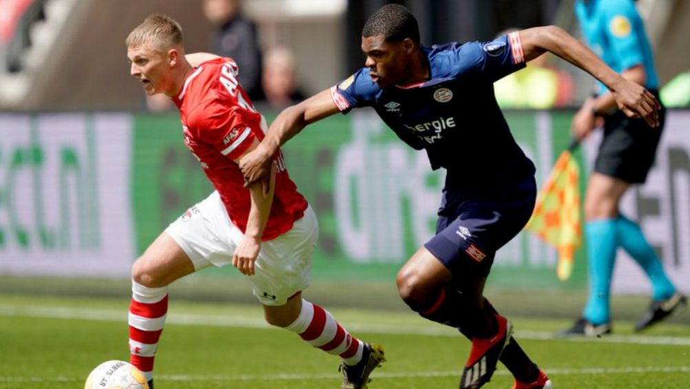 Dumfries, durante el partido contra Alkmaar 