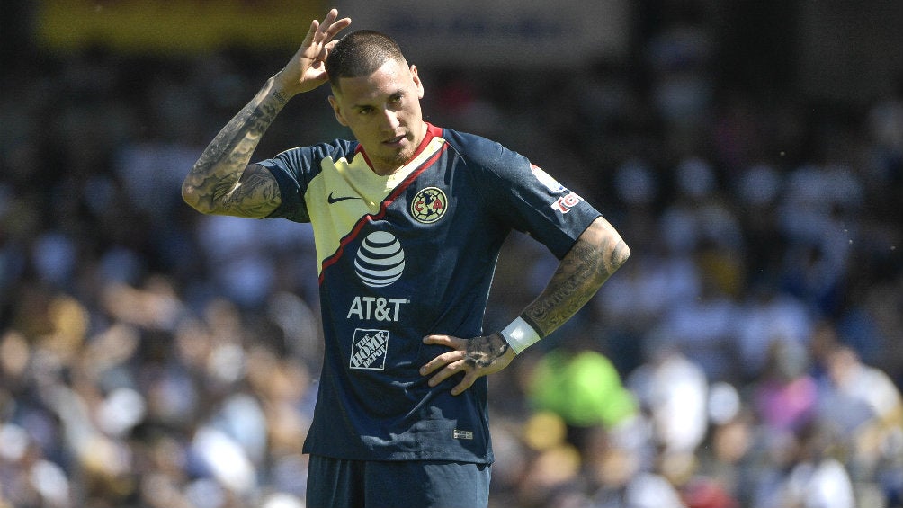 Nicolás Castillo durante un encuentro ante Pumas