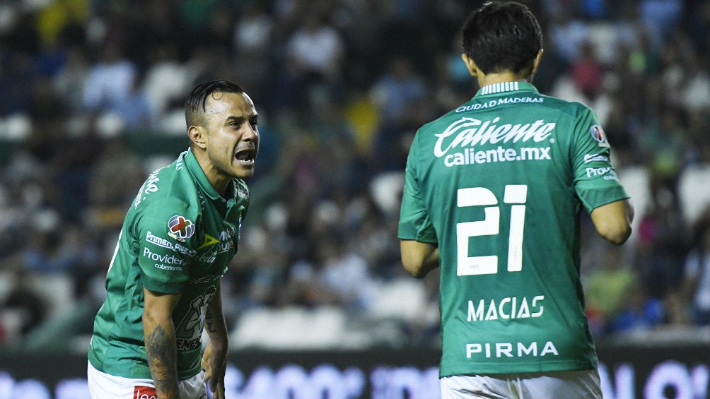 León durante un encuentro ante Cruz Azul 