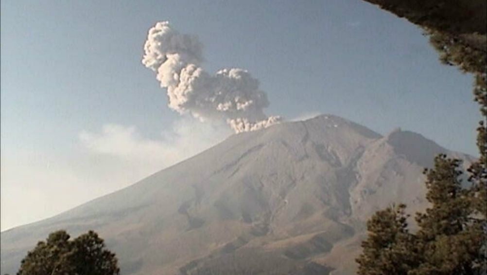 Popocatépetl muestra actividad