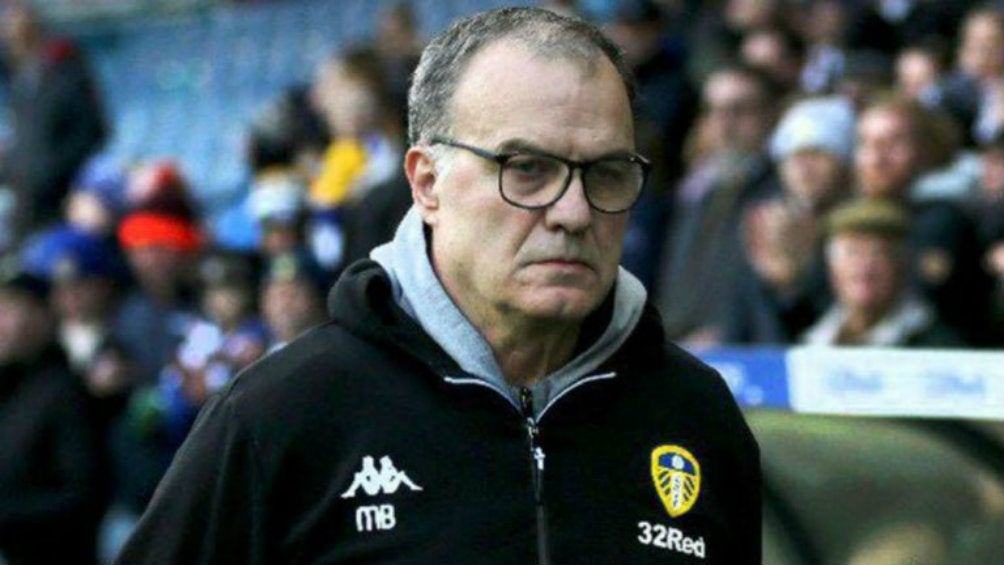 Bielsa durante un partido del Leeds United