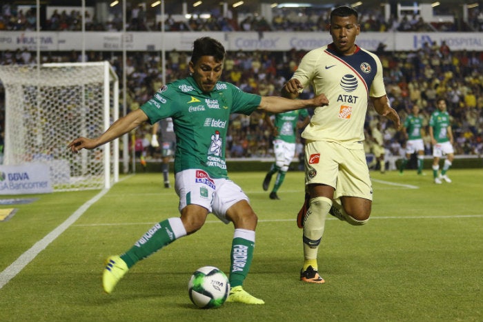 Mena, durante el partido contra América