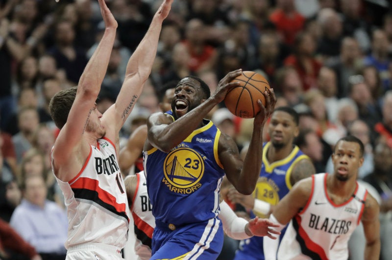 Draymond Green intenta superar la marca de Meyers Leonard