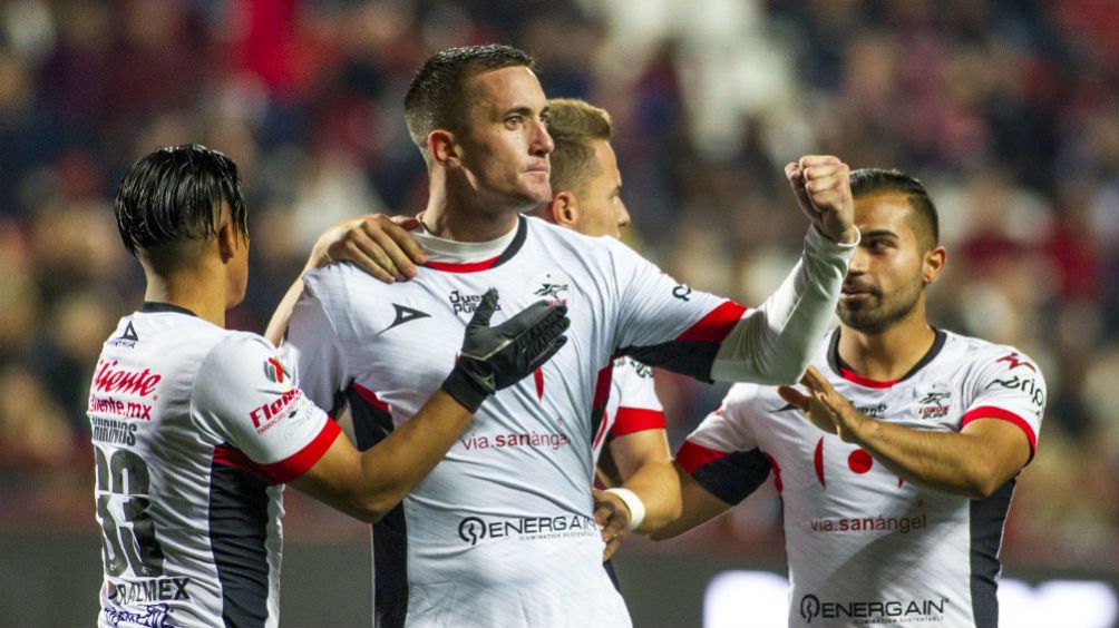 Leonardo Ramos festeja un gol frente a Xolos de Tijuana