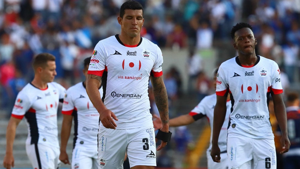 Jugadores de Lobos BUAP después de una derrota