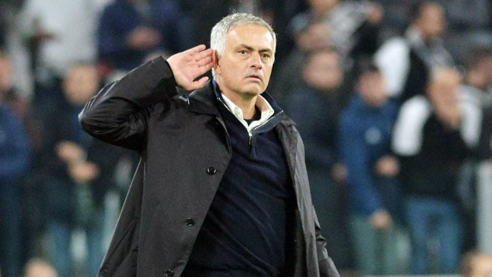 Mourinho, durante un partido de Premier