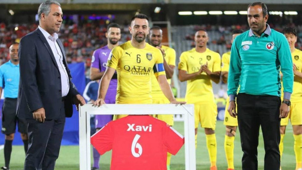 Xavi se despide de las canchas con el Al Sadd