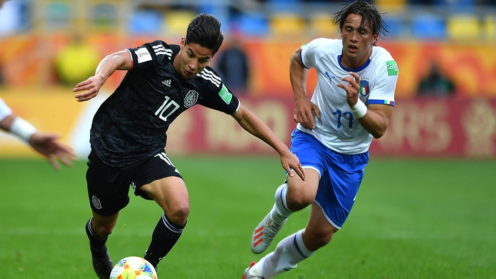 Lainez supera la marca de un defensor italiano en el Mundial Sub 20