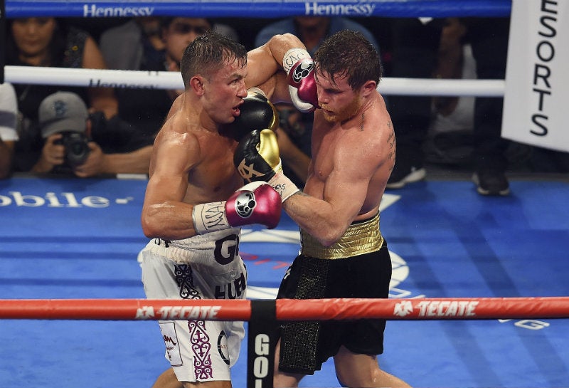 Acción de la segunda pelea entre Canelo y GGG