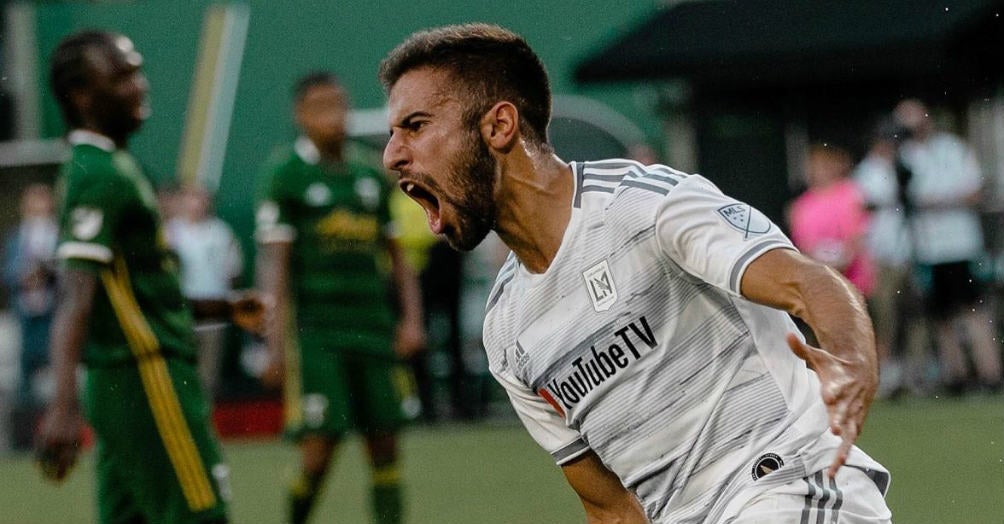 Diego Rossi celebra una anotación contra Portland