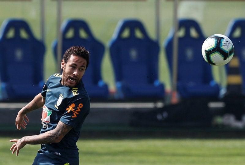 Neymar durante un entrenamiento de Brasil