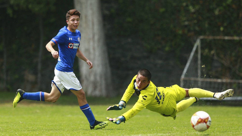 El juvenil Rodrigo Huescas firma una anotación con La Máquina