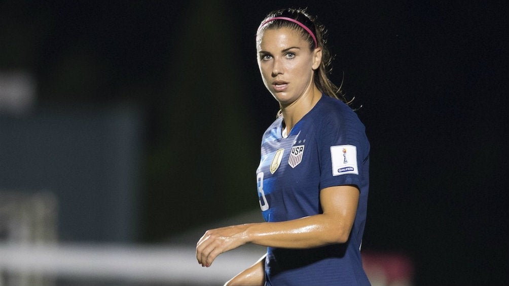 Alex Morgan durante un partido con la Selección de Estados Unidos