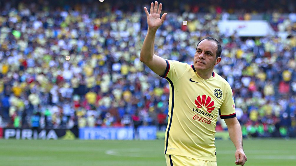 Cuauhtémoc Blanco  en un partido con América