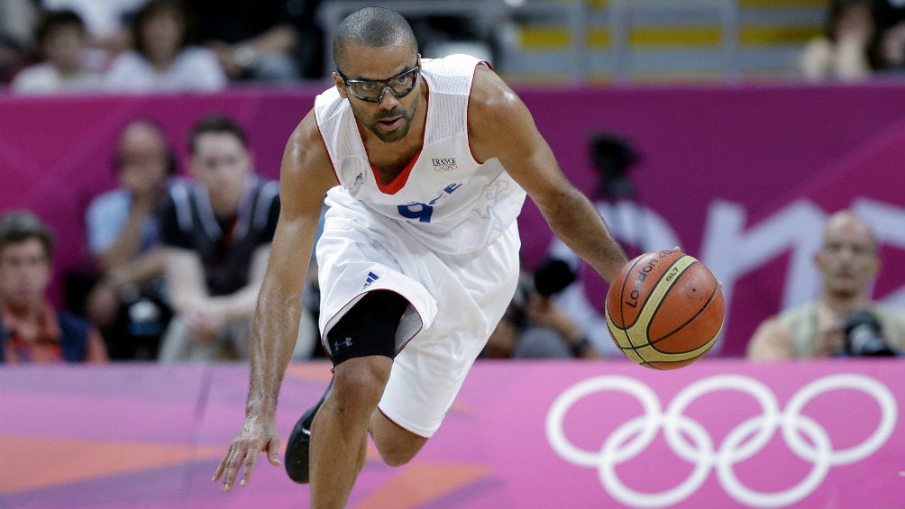 Tony Parker durante un juego ante Nigeria en los Juegos Olímpicos de Londres 2012 