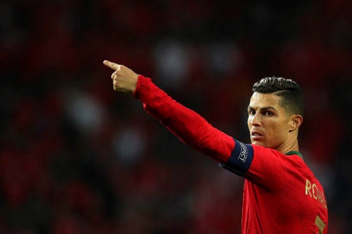 CR7 en acción durante un encuentro con la Selección de Portugal 