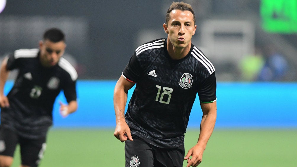 Andrés Guardado celebra una anotación frente a Ecuador 