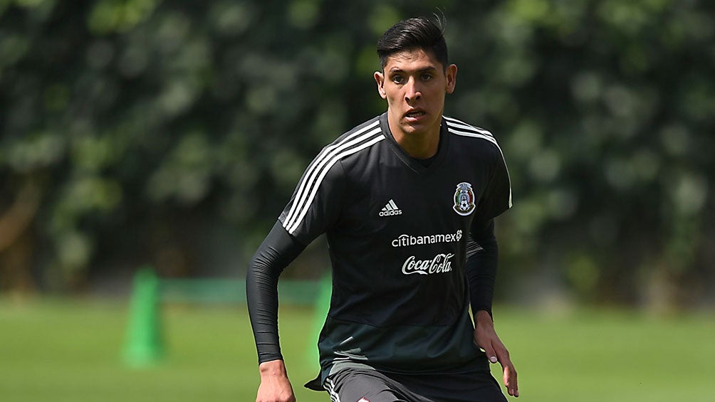 Edson Álvarez en un entrenamiento del Tri