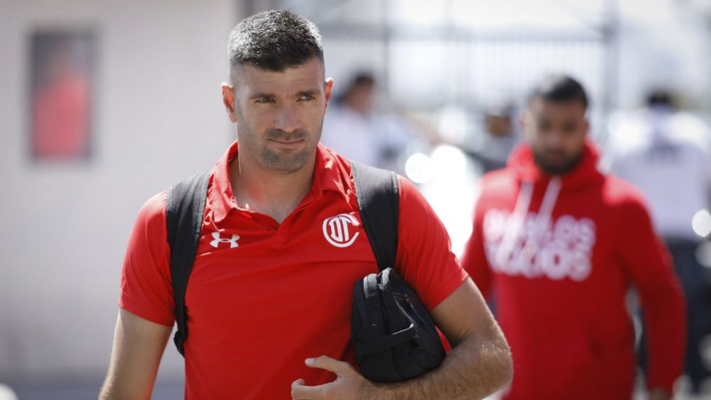 Emmanuel Gigliotti previo a un juego con Toluca