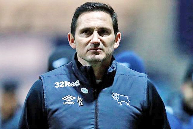 Lampard durante un encuentro del Derby County 