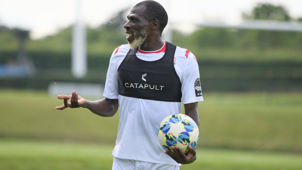 Joash Onyango, durante un entrenamiento con Kenia