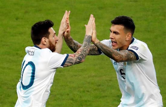 Messi celebra gol del empate contra Paraguay